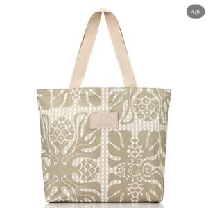 ALOHA Collection x Manuhealii Black Sand Day Tripper Special Edition - SOLD